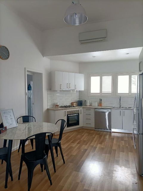 Peel Cottage - Hervey Bay Accommodation 3