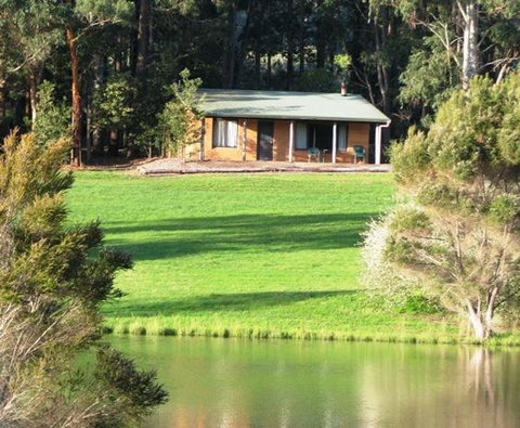 Pemberton Lake View Chalets - Tourism Hervey Bay 3
