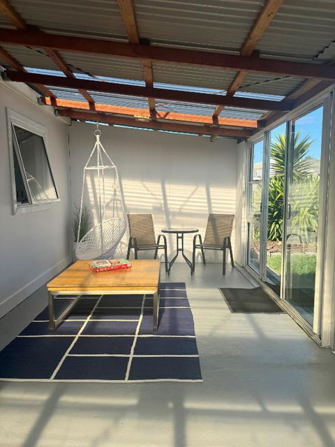 Penguin Paradise Beach House - Hervey Bay Accommodation 1