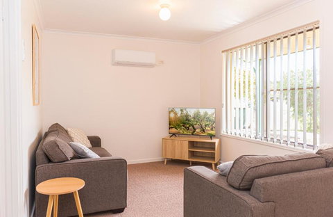 Penola Coonawarra Caravan Park - Hervey Bay Accommodation 2