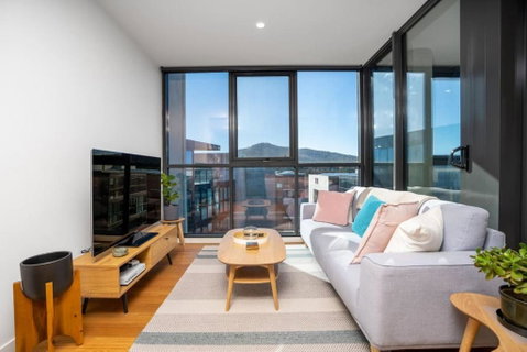 Perfectly Located 1BR BA Apartment - Hervey Bay Accommodation 0