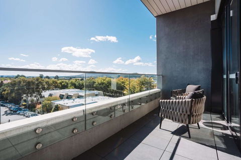 Perfect Located 1-Bed With Great Views & Parking - Hervey Bay Accommodation 1