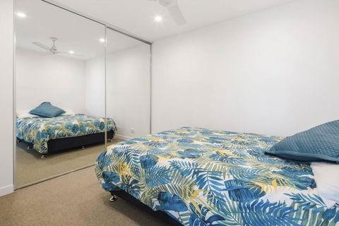 Perfect Haven In Spring Hill 2B1B And Parking - Hervey Bay Accommodation 3