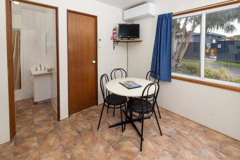 Pet Friendly On The Great Ocean Road - Tourism Hervey Bay 3