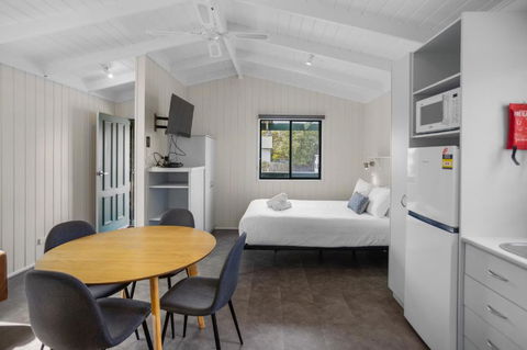Pet Friendly On The Great Ocean Road - Tourism Hervey Bay 1