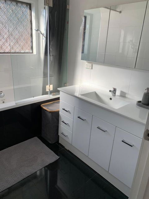 Pets Welcome Central And Convenient - Tourism Hervey Bay 2