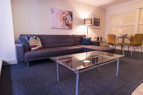 PI702 - Ideally Located Sydney CBD - Hervey Bay Accommodation 2