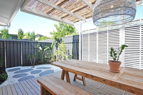 Pine At Arlos Glenelg South - Hervey Bay Accommodation 0