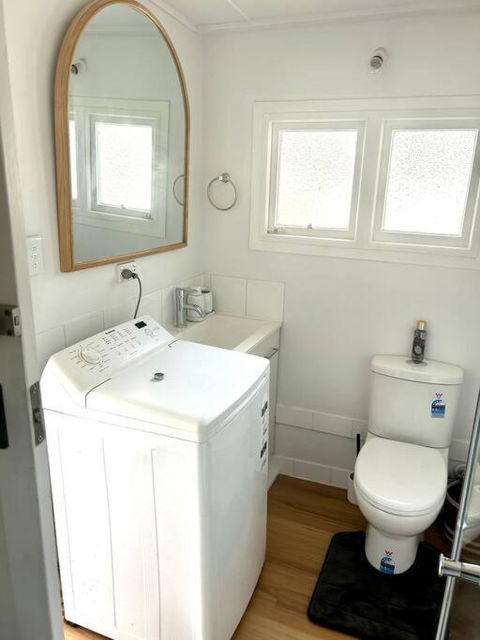 Pine Cottage - Hervey Bay Accommodation 2