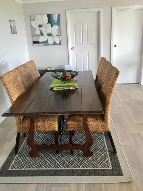 Pine View Holiday Rental - Tourism Hervey Bay 3