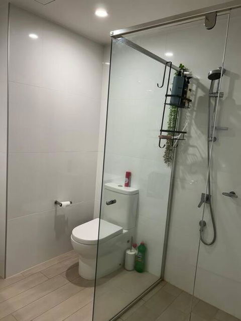 Plush Apartment On Mort - Tourism Hervey Bay 1