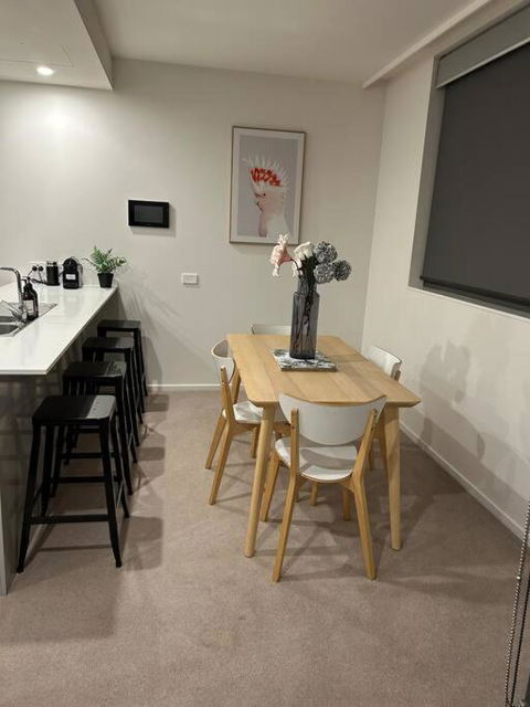 Plush Apartment On Mort - Tourism Hervey Bay 2