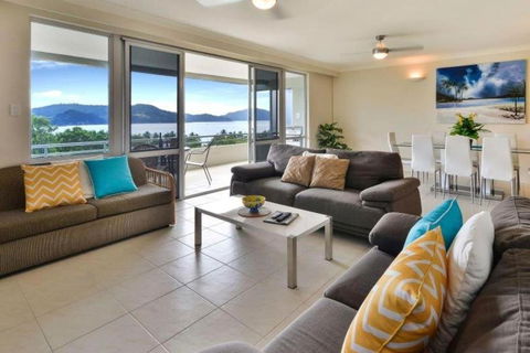 Poinciana Lodges - Ocean Views - Tourism Hervey Bay 2