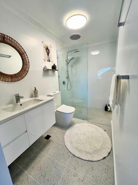 Point Clare - Relax And Unwind - Greenery & Birdsongs - Hervey Bay Accommodation 2