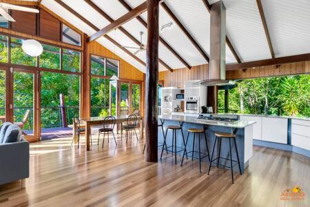 Pole Home In Paradise @ Kuranda - Hervey Bay Accommodation 1
