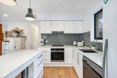 Pool House Hideaway - Tourism Hervey Bay 2