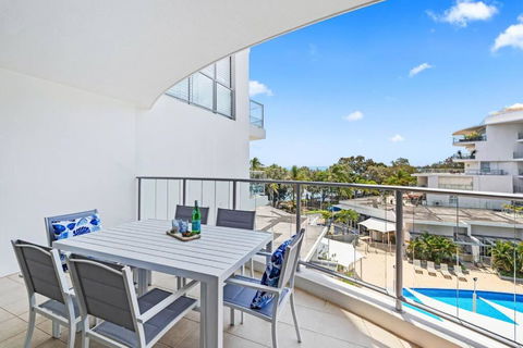 Pool View Paradise At The Pier - Hervey Bay Accommodation 0