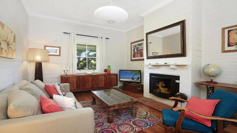 Poppy Cottage - Hervey Bay Accommodation 1