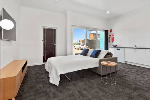 Port Lincoln Shark Apartment 4 - Hervey Bay Accommodation 3