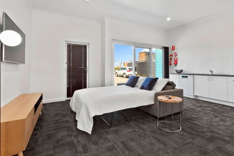 Port Lincoln Shark Apartment 6 - Hervey Bay Accommodation 3