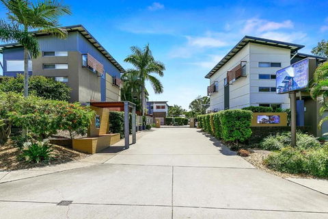 Quarterdecks Retreat - Hervey Bay Accommodation 0