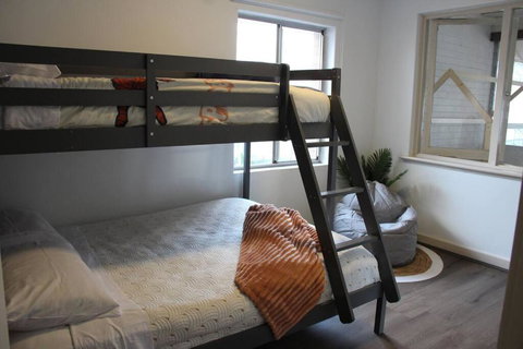 Raeside Home - Tourism Hervey Bay 3