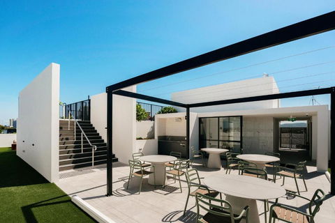Rambla At Perry House - Hervey Bay Accommodation 1