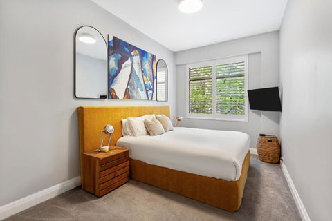 Potts Point L 2 Bedroom Stylish Retreat - Hervey Bay Accommodation 1