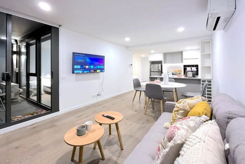 Pride Moonee Ponds 1B2B Nest - Tourism Hervey Bay 1