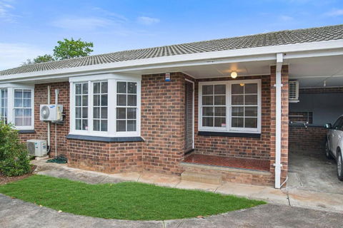 Prime Location 2 Bed Renovated In Royston Park - Hervey Bay Accommodation 1