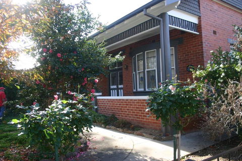 Primrose Cottage - Hervey Bay Accommodation 1