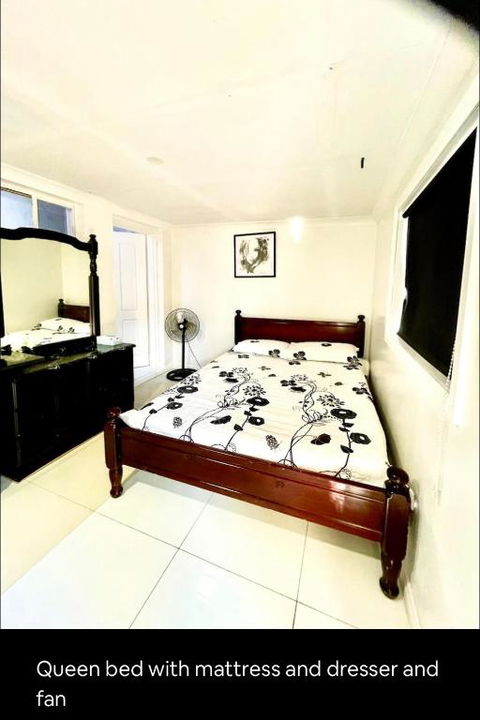 Private Entry Studio Room With Bathroom And Kitchen - Hervey Bay Accommodation 0