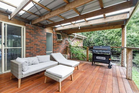 Private Holiday Home With Rain Forest Creek View - Tourism Hervey Bay 0