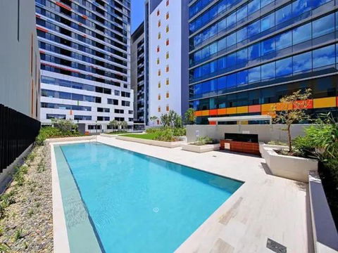 Private Bedroom & Bathroom In Shared Inner Brisbane Apartment - Hervey Bay Accommodation 0