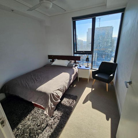 Private Bedroom & Bathroom In Shared Inner Brisbane Apartment - Hervey Bay Accommodation 2