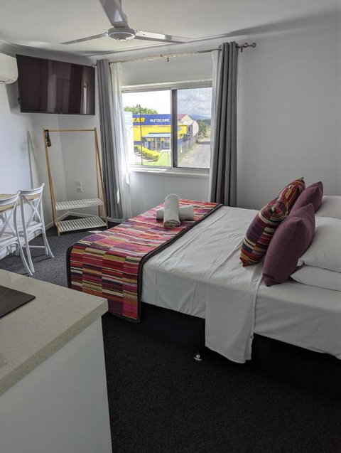 PROSERPINE MOTOR LODGE - Hervey Bay Accommodation 3