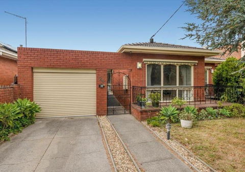 Pyne House - Tourism Hervey Bay 0