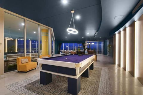 Q1 Skyview Retreat - Level 31 Spectacular Views - Hervey Bay Accommodation 3
