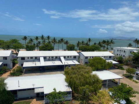 QCWA K P Units - Hervey Bay Accommodation 0