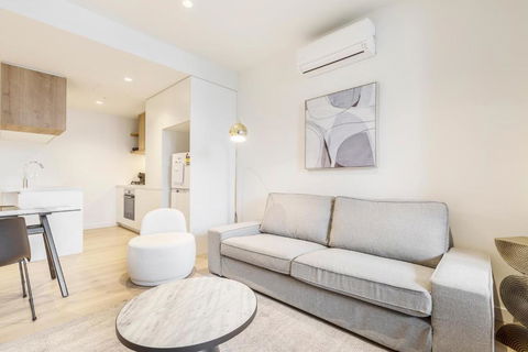 Quaint Stylish Hideout In Trendy South Melbourne - Hervey Bay Accommodation 2