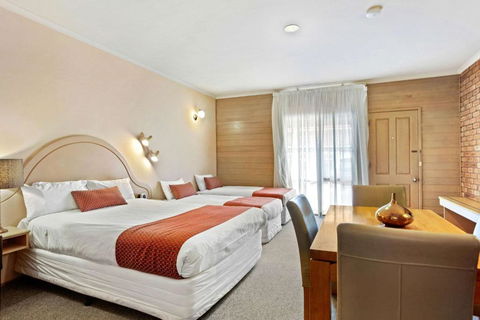 Quality Inn Colonial - Hervey Bay Accommodation 1
