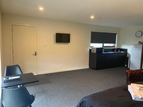 Queens Arms Hotel - Tourism Hervey Bay 2