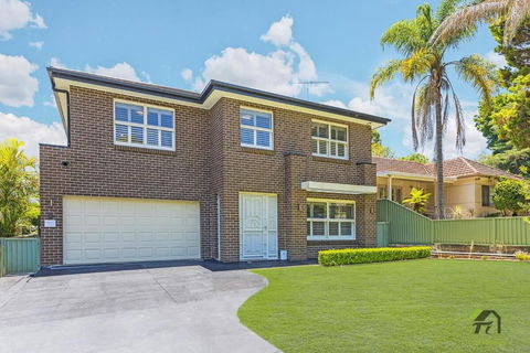 Quiet And Warm 4 Bedrooms In Hornsby - Hervey Bay Accommodation 1