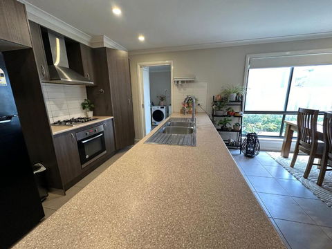 Quiet Comfort For Relaxing Stays - Hervey Bay Accommodation 3