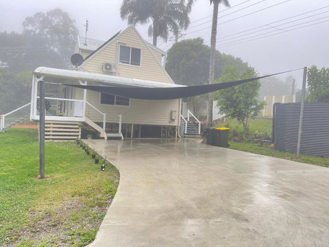 Quiet, Cozy And Calm 3 Bedroom House. - Hervey Bay Accommodation 3