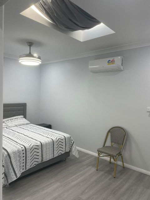 Quiet Spacious Family House 11 Bedrooms - Hervey Bay Accommodation 1