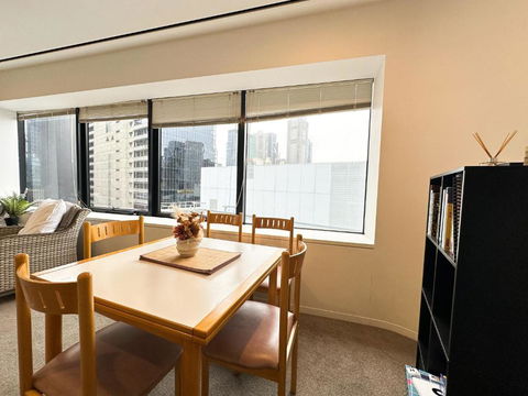 QV Central Oasis Contemporary City Getaway - Hervey Bay Accommodation 1