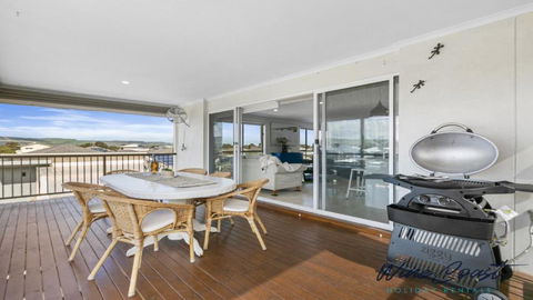 R & R Aldinga Beach By Wine Coast Holidays - Hervey Bay Accommodation 3