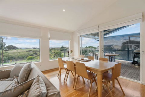 Range View House 23 Bristow Smith Ave Goolwa South-No Linen Included - Tourism Hervey Bay 3
