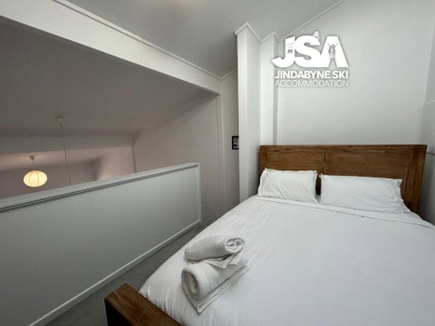 Razorback 4 - Hervey Bay Accommodation 0